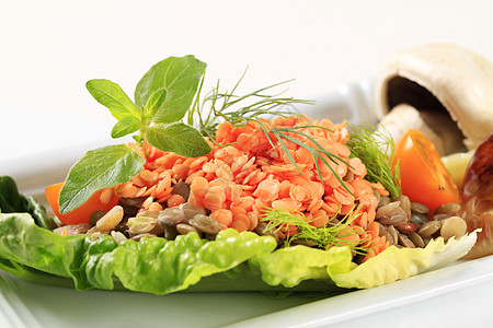 蔬菜菜盘午餐脉冲饮食健康食物营养扁豆沙拉减肥食品图片
