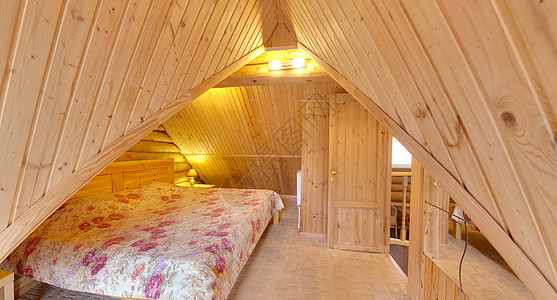 有大床的卧室家具酒店住宅房间睡眠寝具枕头材料木头公寓图片