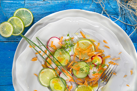 拉迪什和黄瓜沙拉厨房萝卜菜单饮食食物蔬菜青菜用餐烹饪食品背景图片