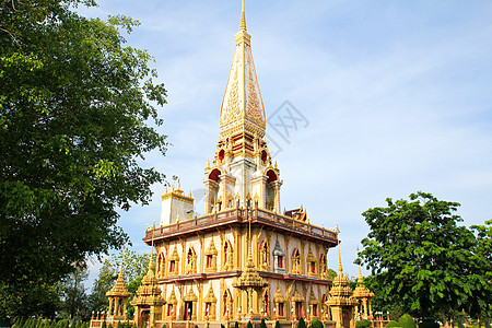 泰国普吉或Chaitharam寺庙的塔达宝塔旅行佛教徒佛塔吸引力历史文化地标宗教旅游图片