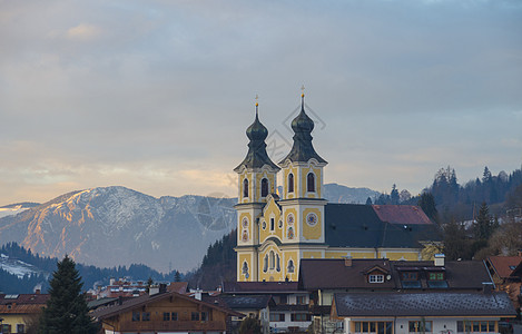 冬季的奥地利阿尔卑斯山蓝色全景风景顶峰温度旅行天空白色场景滑雪图片