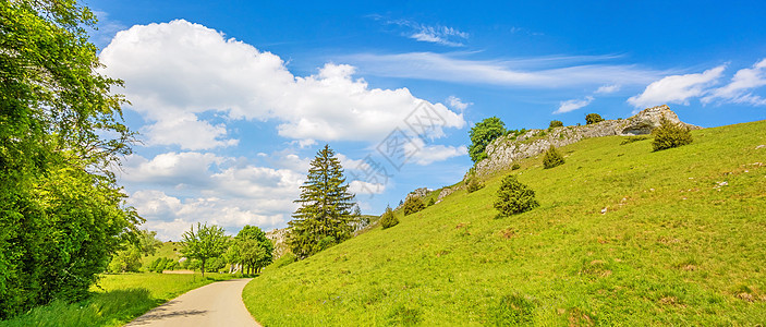 埃塞尔斯堡Tal山谷     令人印象深刻的岩石绿色旅行全景天空牧场骨科悬崖丘陵水草甸蓝色图片