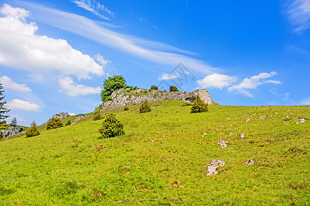 埃塞尔斯堡Tal山谷     令人印象深刻的岩石天空悬崖水草甸丘陵绿色骨科全景蓝色旅行牧场图片