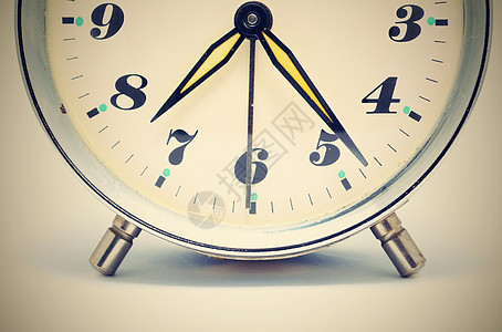 闹钟时钟手表时间白色黑色金属唤醒数字小时模拟图片