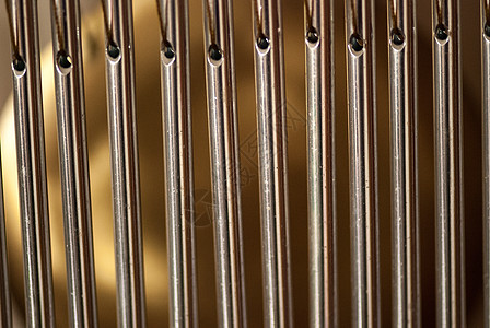 用于放松和默思的钢管结砖圆柱金属工艺管道门铃金子乐队韵律钟声振动乐器图片