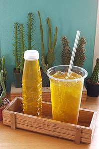 冰雪菊香茶杯子黄色草本食物菊花药品玻璃草本植物植物群果汁图片