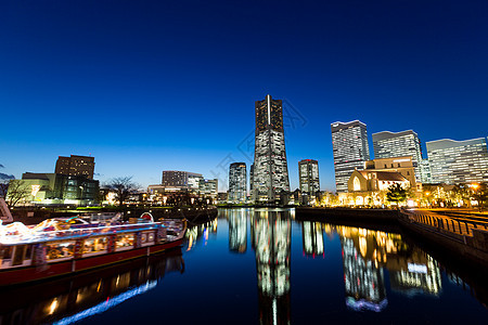 夜晚横滨城市渡船地标场景车轮公园建筑办公室港口风景景观图片