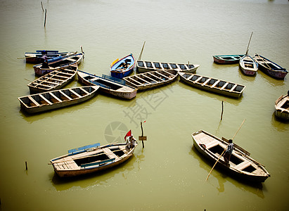 印度北方邦 恒河上的船血管旅行阴霾日出兴趣乘客银行独木舟旅游宗教图片