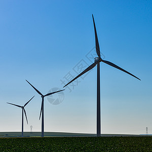 蓝天发电风速车 蓝色天空风车生态风力力量发电机创新生产电气资源涡轮机背景图片