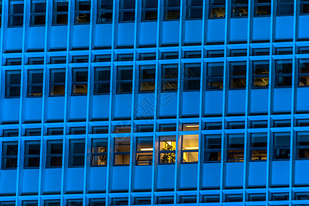 深夜在蓝高楼工作图片