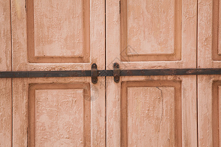 玫瑰风化门锁定古董木头谷仓乡村建筑锁孔安全金属木材图片