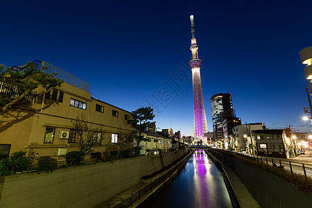 晚上东京天际电视建筑学市中心运河场景建筑蓝色地标旅行景观图片