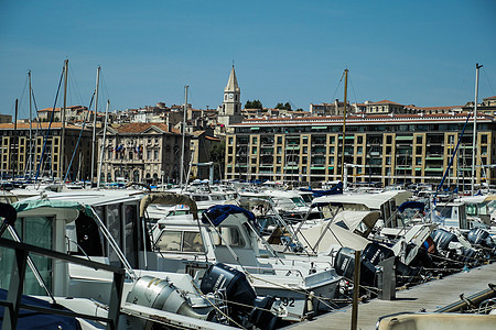 卡尔德和马赛旧港的和老港口地标游艇码头景观建筑建筑学帆船大教堂爬坡马赛图片