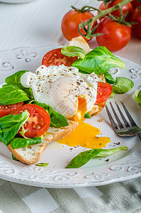 芝麻面包新鲜健康早餐沙拉食物广告位美食饮食面包蛋黄香菜生物桌子背景