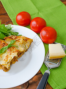 Lasagne 原岩浆e树叶糖类脆皮木头面粉午餐美食课程面条草药图片