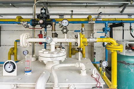 LPG气站液化石油气移植管道和阀门图片