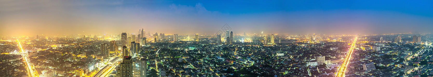 夜里闪光城市的全景图片