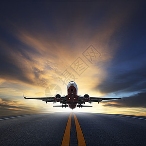 从跑道上起飞的客机 与美丽的杜斯科SK商业物流飞机天空货物飞机场运输空运喷射航空运输图片