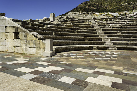 希腊佩洛庞涅斯州梅西尼亚古城剧院的废墟历史文化古董马赛克神话考古学戏剧建筑学城市古物图片