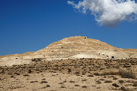 以色列沙漠山顶的古老阿夫达特镇(奥夫达特)的废墟图片