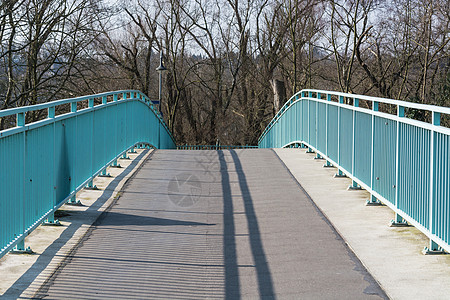河上佩德斯大桥钢铁拱门结构图片