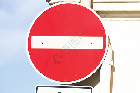 德国 欧洲 德国单行路标单行街交通标志蓝天道路路牌街道单行道图片