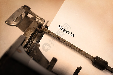 旧打字机   尼日利亚作家备忘录机器机械国家打印金属技术记者刻字图片