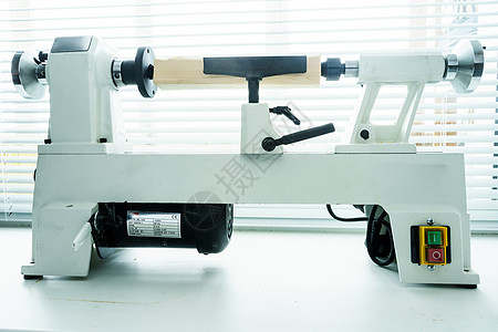 小型木工拉特精神作坊技术家具刨花木材机器机械木头车床图片