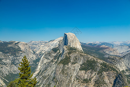半多梅 Yosemite松树远足树木森林天空冰川花岗岩峡谷岩石穹顶图片