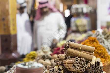 迪拜或老苏克是杜巴的传统市场花瓣食物露天情调环境购物异国肉桂藏红花大部分图片