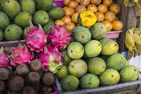印度尼西亚巴厘村的露天水果市场 3旅行热带荔枝生产摊位营养橙子香蕉食物异国图片