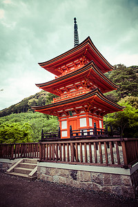 京都寺附近的大山济寺三座塔塔神社宗教树木清水宝塔历史旅游枫树佛教徒寺庙图片