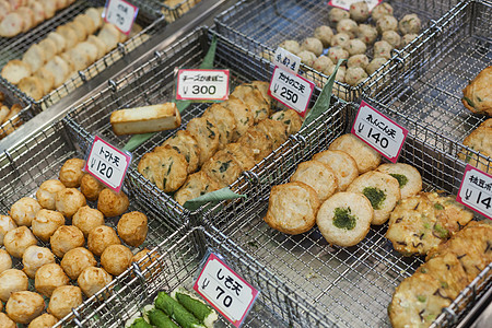 传统的亚洲食品市场 日本饭团商业烧烤烹饪炙烤沙爹商务摊位小吃人士图片