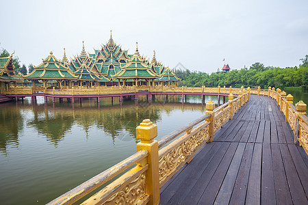 泰国寺庙天空佛塔佛教徒旅游历史建筑学宗教公园地标蓝色图片