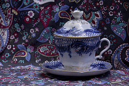 奢华的茶杯骨瓷咖啡餐具花束用具咖啡杯装饰品桌子杯子早餐图片