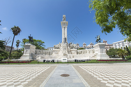 西班牙卡迪兹西班牙广场西班牙普拉萨街道路面广场历史建筑宪法码头地标纪念碑游客图片