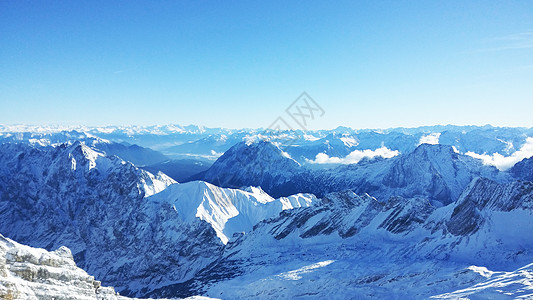 楚格峰场景山顶山脉天雪雪山全景风景山地白色蓝色图片
