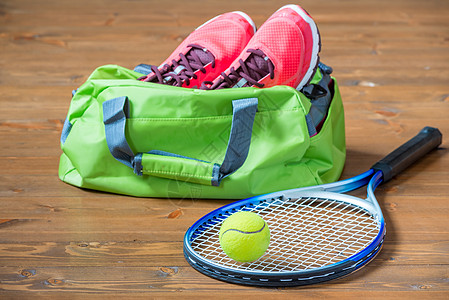 网球和打网球拉克特(Rakket) 重点介绍袋式机智的背景图片