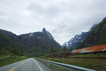 挪威的长城天空蔬菜岩石山脉巨魔悬崖冰川图片