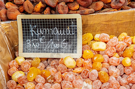 Kumquat (法语“kumqut”) 食品市场高清图片