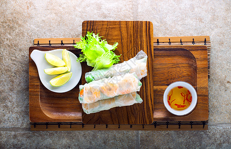 越南大米纸卷摄影午餐文化食物饮食美食餐具米粉吃饭酱料图片