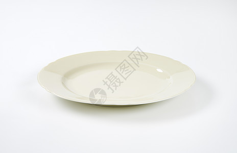 白瓷餐盘陶器白色盘子制品陶瓷圆形餐具图片