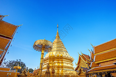 泰国清迈的Wathra 那个Doi Suthep游客奢华宝塔文化寺庙金子热带天空建筑学教会图片