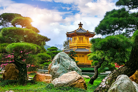 在香港千林宁内里 南连园的金色绝佳馆子红色地标建筑文化旅行金子佛教徒天空尼姑庵公园图片