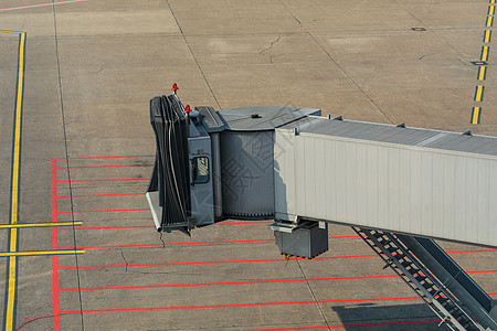 飞机桥 客机往返飞机的行车道位置装置运输交通工具对接起降旅行私人过渡空运图片
