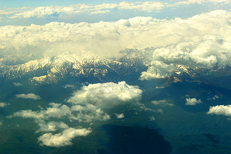 白云下高度登山岩石沙漠自由高山首脑国家环境旅行图片