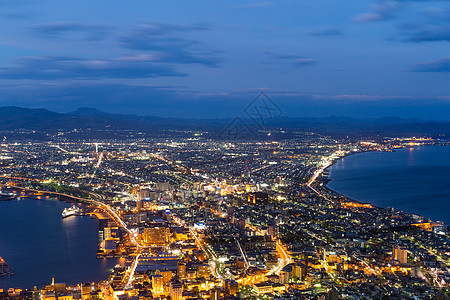 从Hakodate山的哈科达特市风景图片