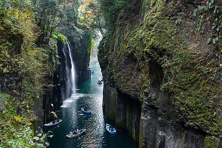 日本高原峡谷瀑布绿色叶子森林公园植物树叶季节地标吸引力图片