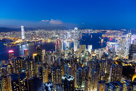 晚上在香港旅行场景旅游商业建筑经济天空港口景观码头图片