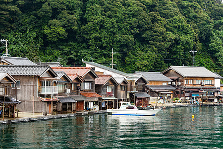 Ine Cho传统水屋地标森林地区吸引力半岛房子街道海景游客旅行图片